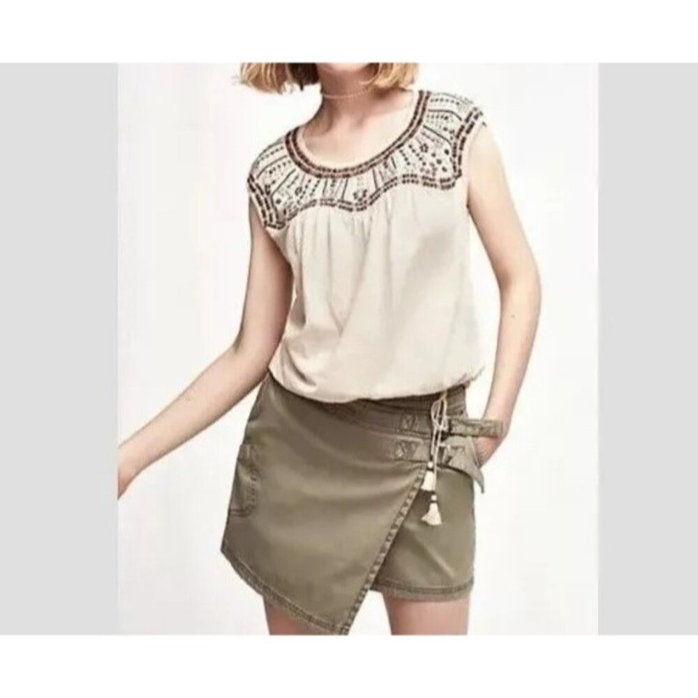 Embroidered Boho Top With‎ Tassel Drawstring Hem & Keyhole Back